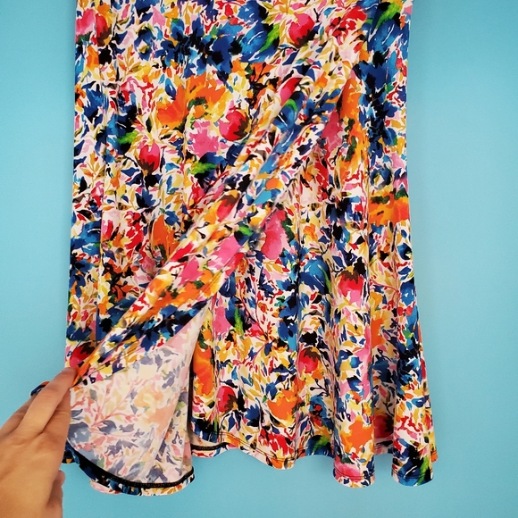 Premise Size PM Knee Length Floral Skirt - Picture 2 of 6